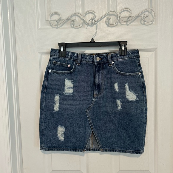H&M Dresses & Skirts - H&M Distressed Dark Blue Denim Mini Skirt with Front Slit - Women. Size 10